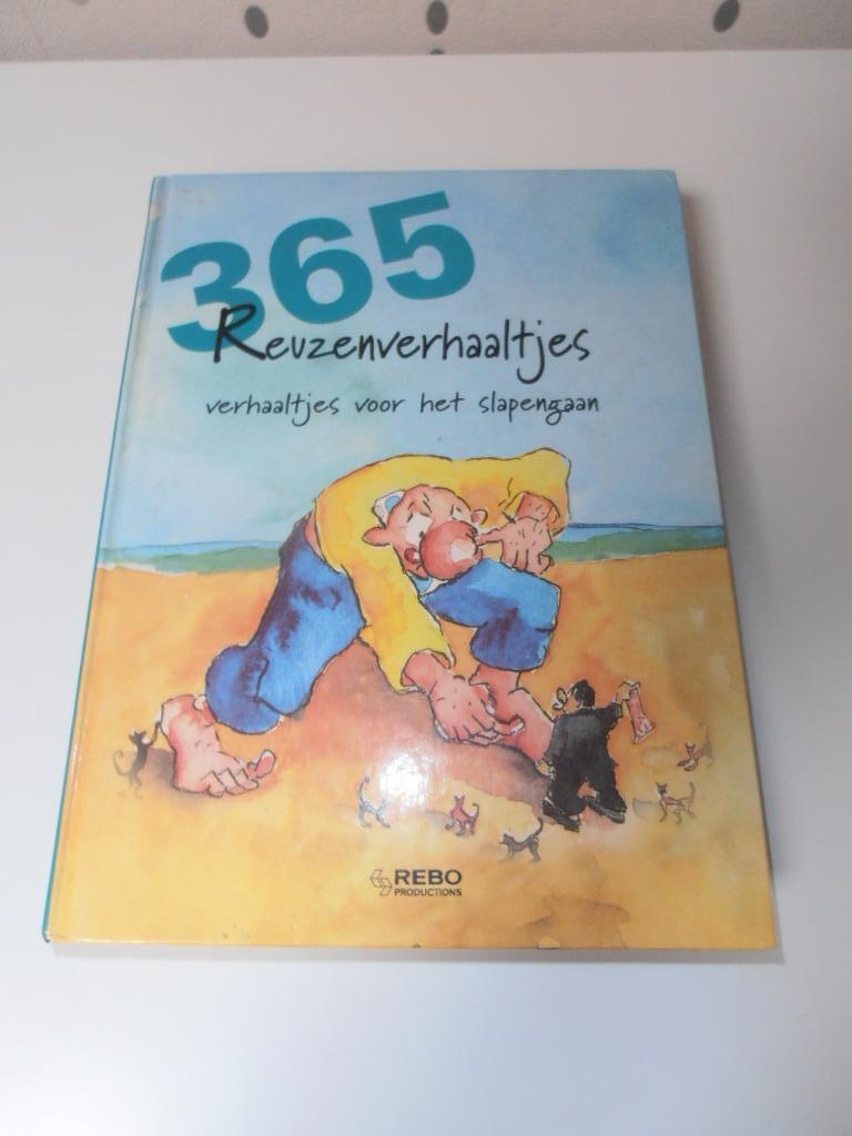 Boek 365 Reuzen verhaaltjes, Boeken, Ophalen of Verzenden, Zo goed als nieuw
