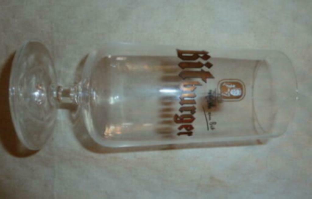 # bier glas BITBURGER bitte ein bit 0,2L op voet, Verzamelen, Ophalen of Verzenden, Nieuw, Bierglas