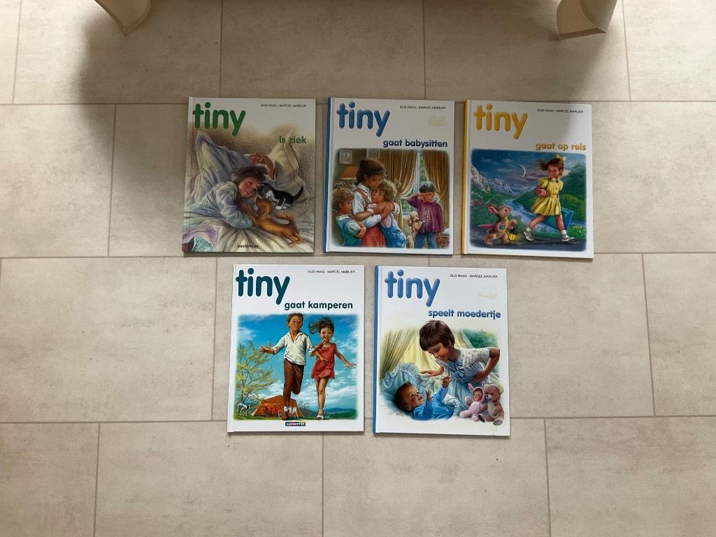 5 x Tiny boekjes in nieuwstaat, Boeken, Ophalen, Zo goed als nieuw