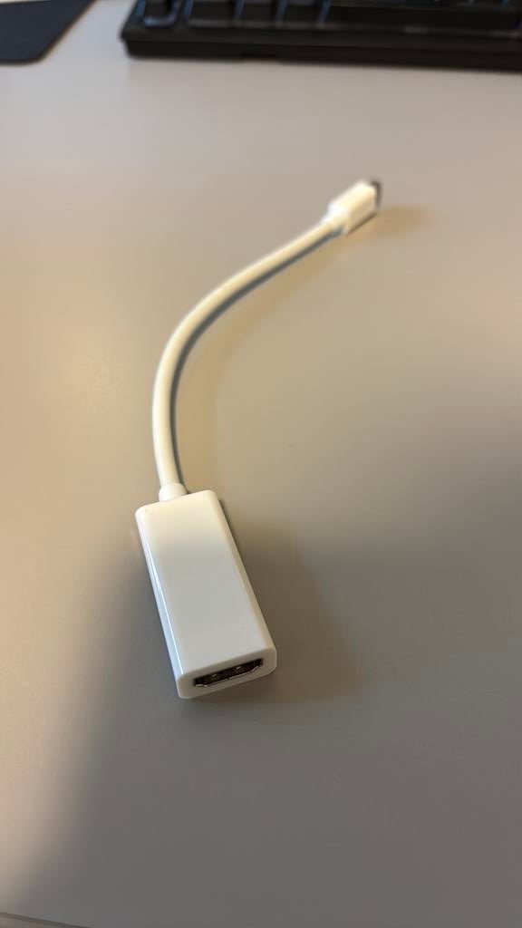 Displayport to HDMI adapter, Computers en Software, Ophalen, Zo goed als nieuw