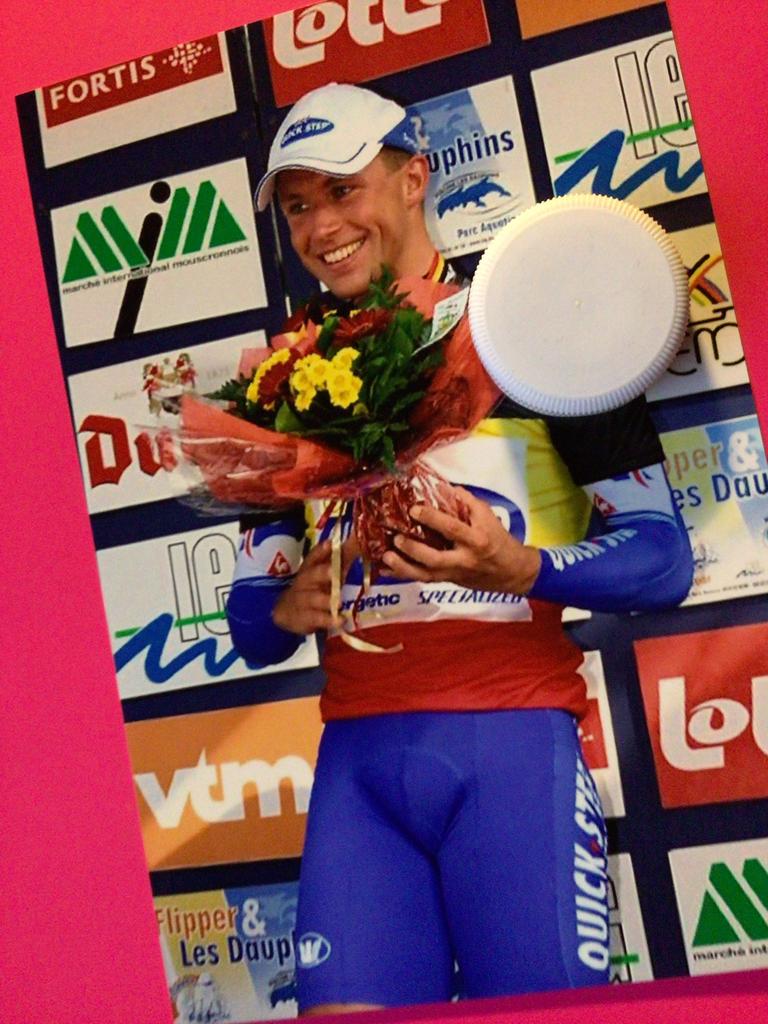 wielerfoto 2010 team quick step stijn devolder, Ophalen of Verzenden, Zo goed als nieuw
