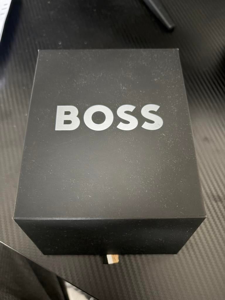 Montre hugo boss (homme) a vendre, Télécoms, Téléphonie mobile | Samsung, Enlèvement, Comme neuf