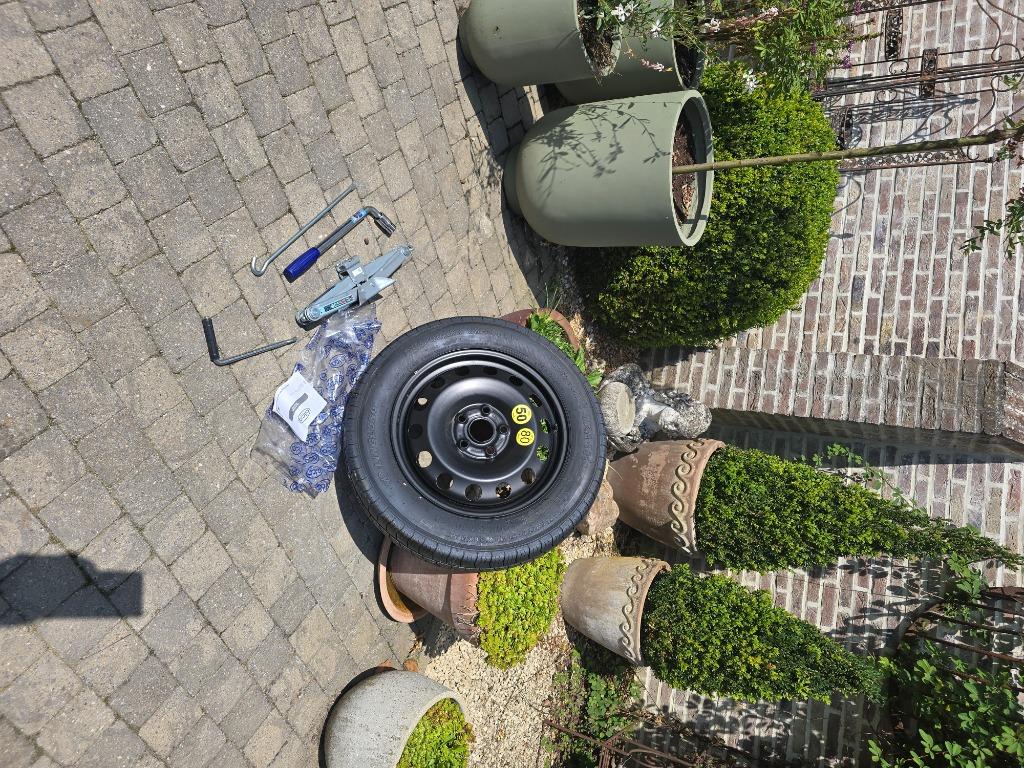 Reservewiel, thuiskomer, Neuf, Pneus et Jantes, 16 pouces, Véhicule de tourisme