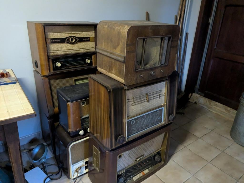 Verschillende oude radio's. 15€ per stuk, Ophalen, Radio