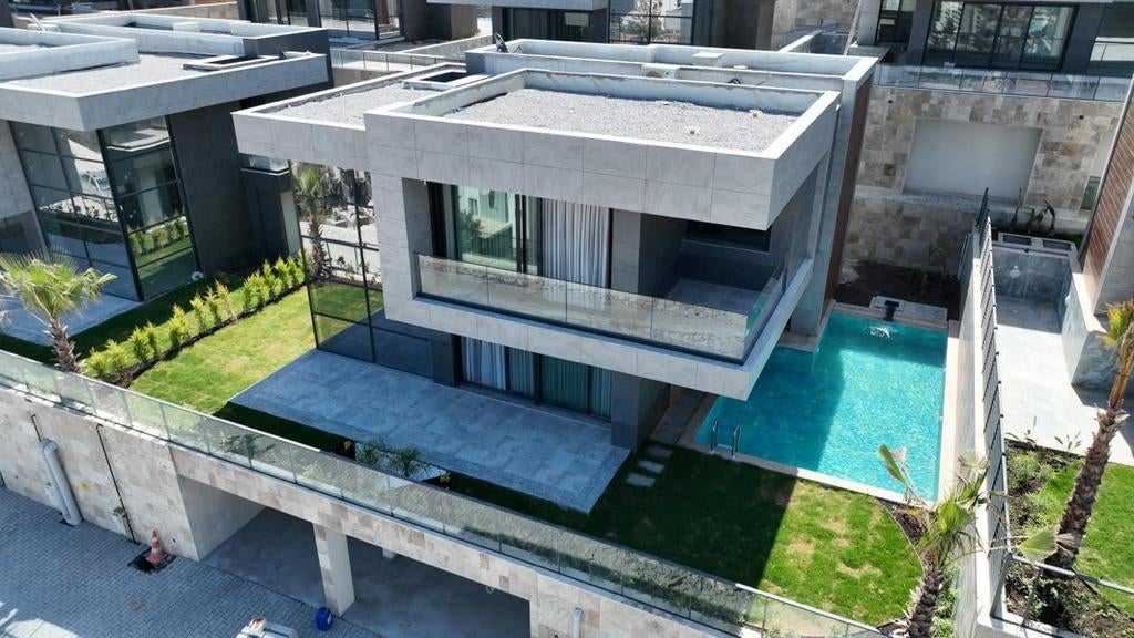 Villa de luxe à vendre – Kuşadası, Kadınlardeniz., Immo, Buitenland, Woonhuis, 300 m², Stad, 4 kamers