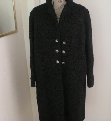 Manteau long fourrure astrakan taille 44/46 Vintage, Kleding | Dames, Jassen | Winter, Gedragen, Maat 42/44 (L), Verzenden