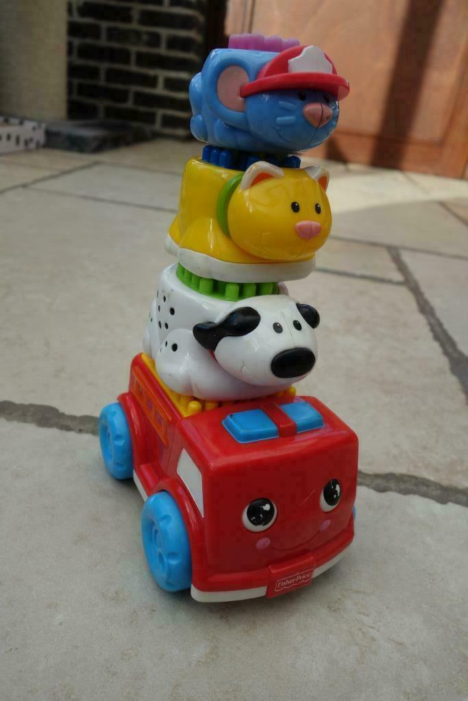 🧱 Fisher Price toren, auto en dieren om te stapelen 🧱, Kinderen en Baby's, Speelgoed | Fisher-Price, Ophalen of Verzenden, Gebruikt