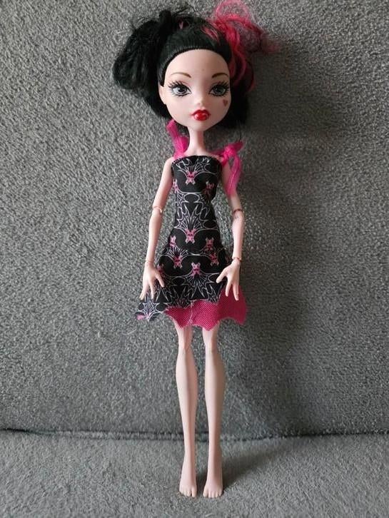 Poupée Monster High Draculaura, Enlèvement ou Envoi, Comme neuf, Poupée