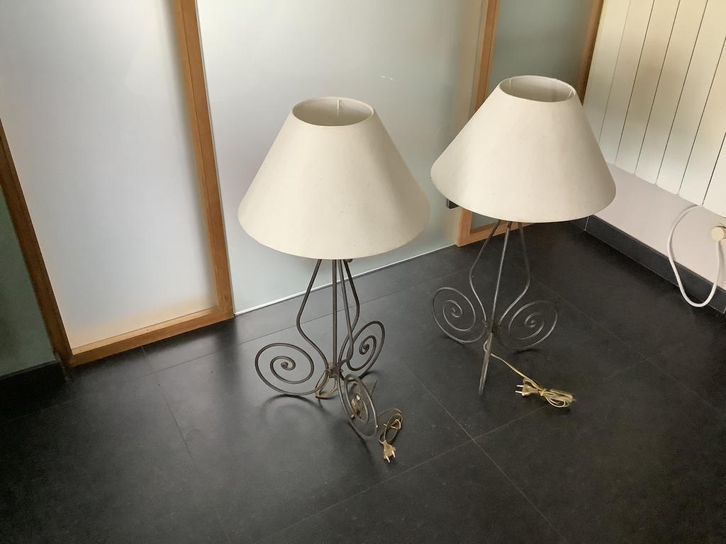 Deux lampes avec pied en fer forgé et abat - jour, Ophalen of Verzenden, Gebruikt, Metaal, 75 cm of meer