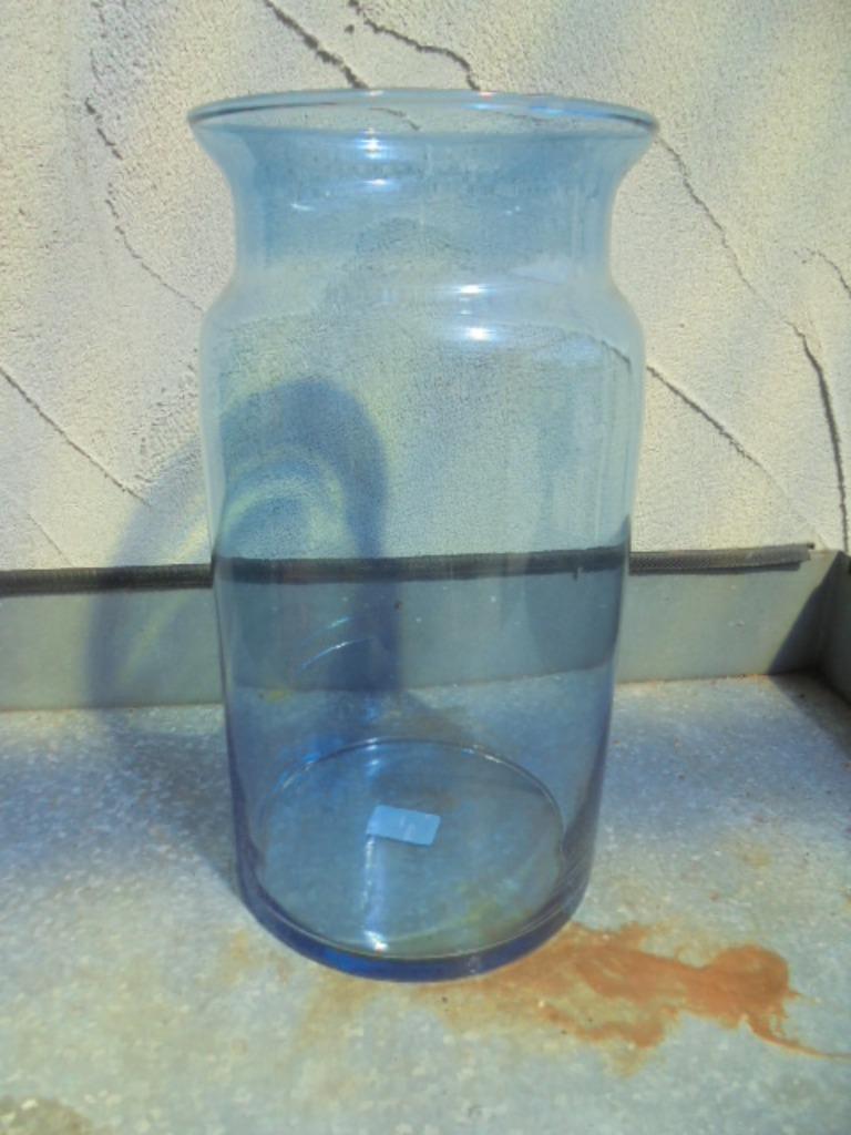 VAAS GLAS MELKBUS BLAUW 29 CM DIA 16 CM NIEUW, Neuf, Moins de 50 cm, Enlèvement ou Envoi, Verre