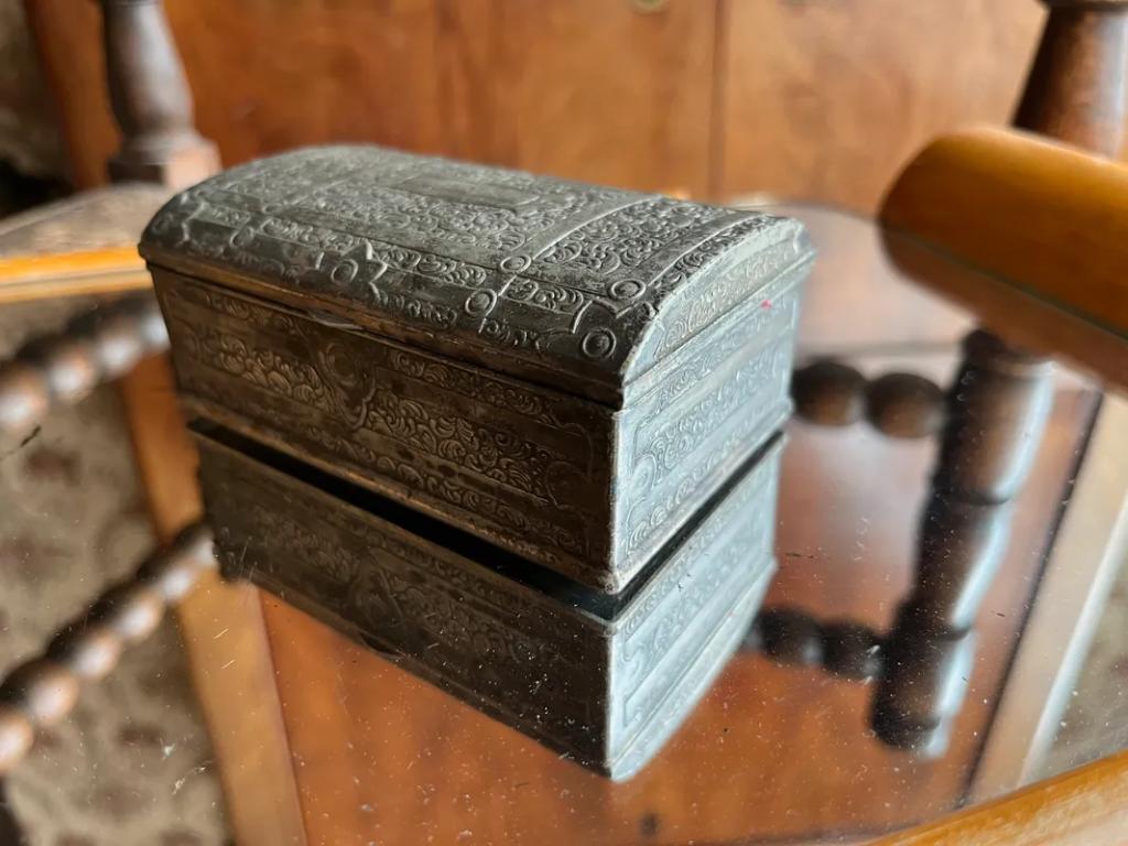 Ancien coffret à bijoux argenté, Enlèvement ou Envoi