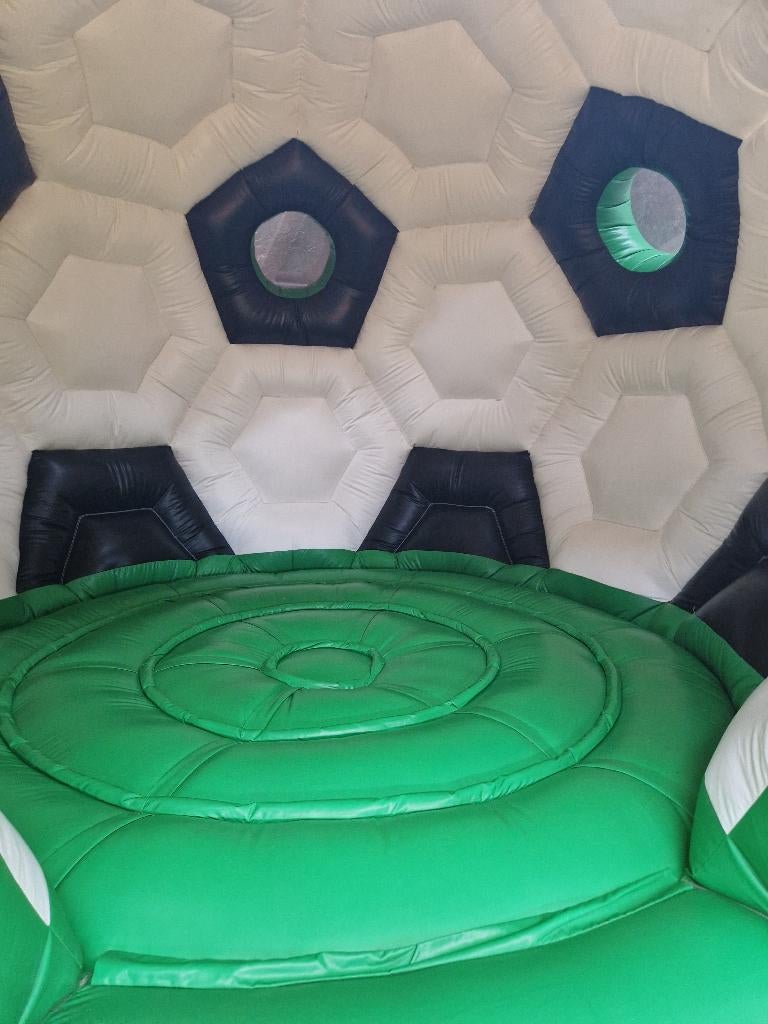 springkasteel voetbal, Ophalen, Gebruikt