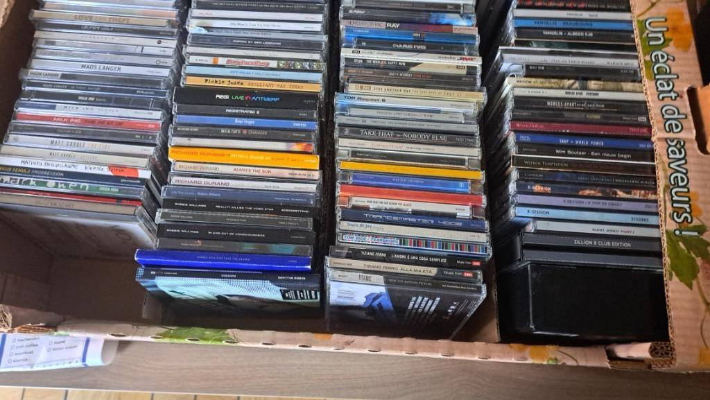 grote collectie CD albums(270 stuks ongeveer), CD & DVD, CD | Compilations, Utilisé, Dance, Coffret, Enlèvement ou Envoi