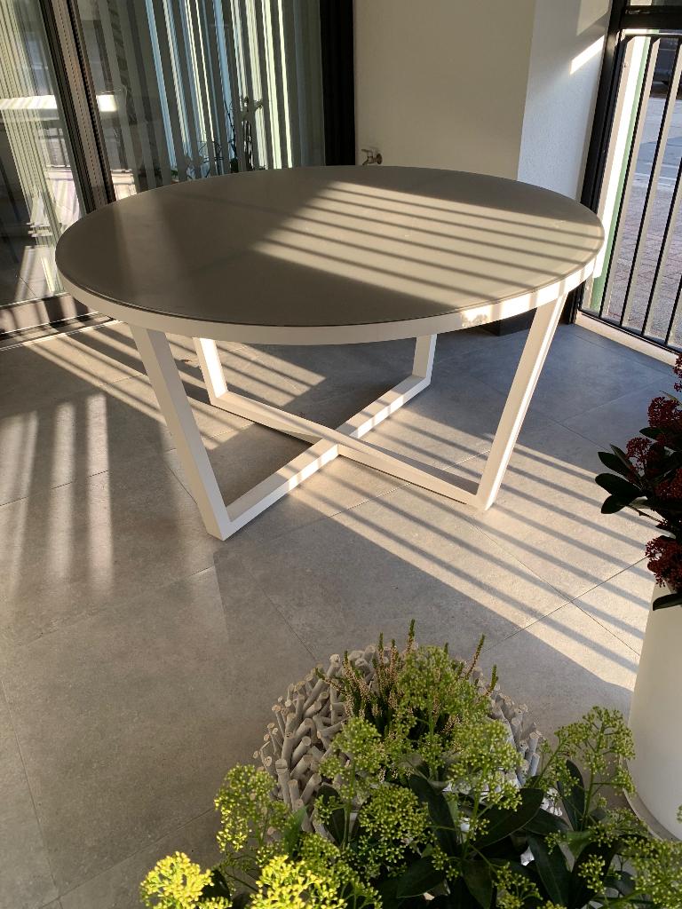 Tuintafel met 4 tuinstoelen, 100 à 150 cm, Quatre personnes, Rond, Comme neuf