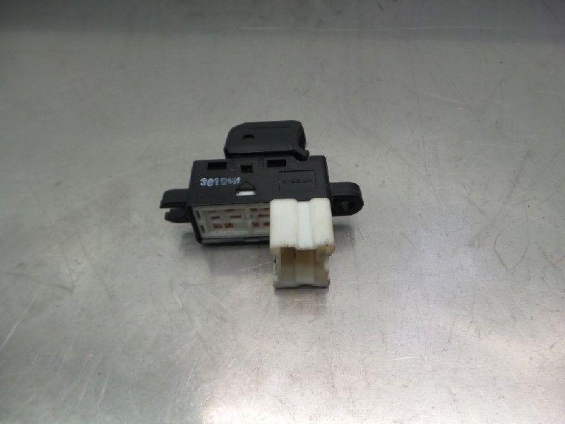 RAAMSCHAKELAAR Nissan Note (E12) (|3019SN|), Gebruikt, Nissan