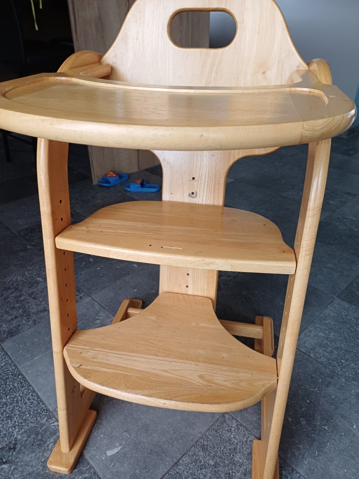 Tiamo houten kinderstoel in hoogte verstelbaar, Kinderen en Baby's, Kinderstoelen, Ophalen