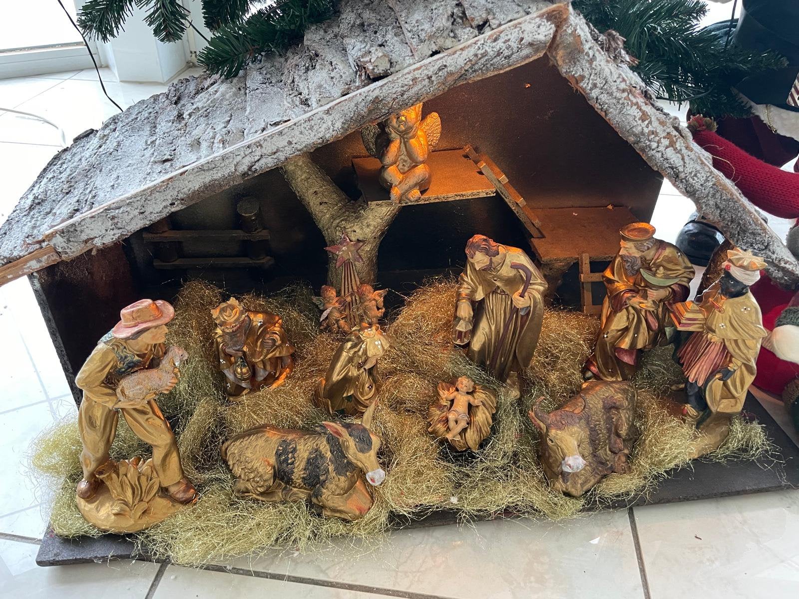 Kerstbeelden, Enlèvement