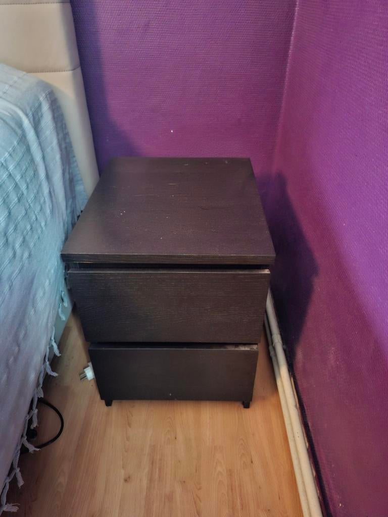 2 commodes 2 tiroirs noirs Malm, Enlèvement