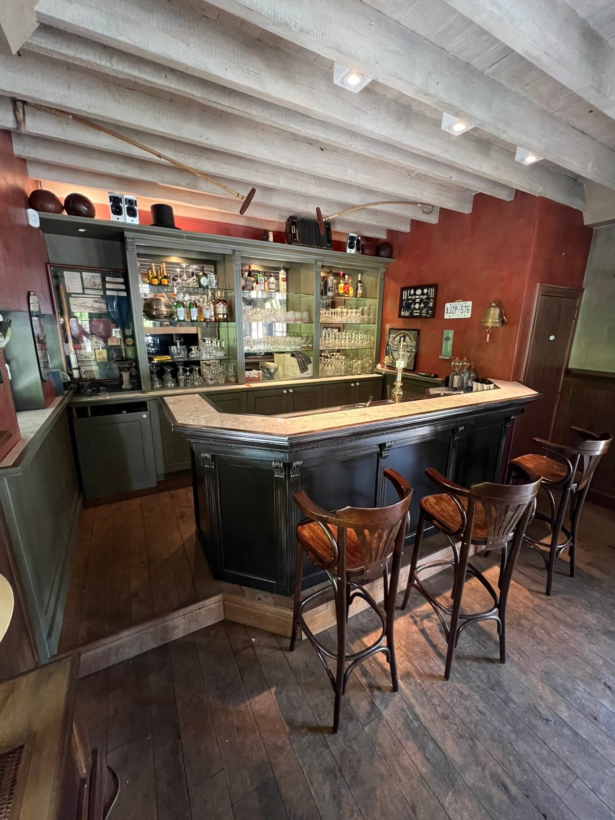 Volledige bar en barkast antiek cafe pub, Ophalen, Zo goed als nieuw