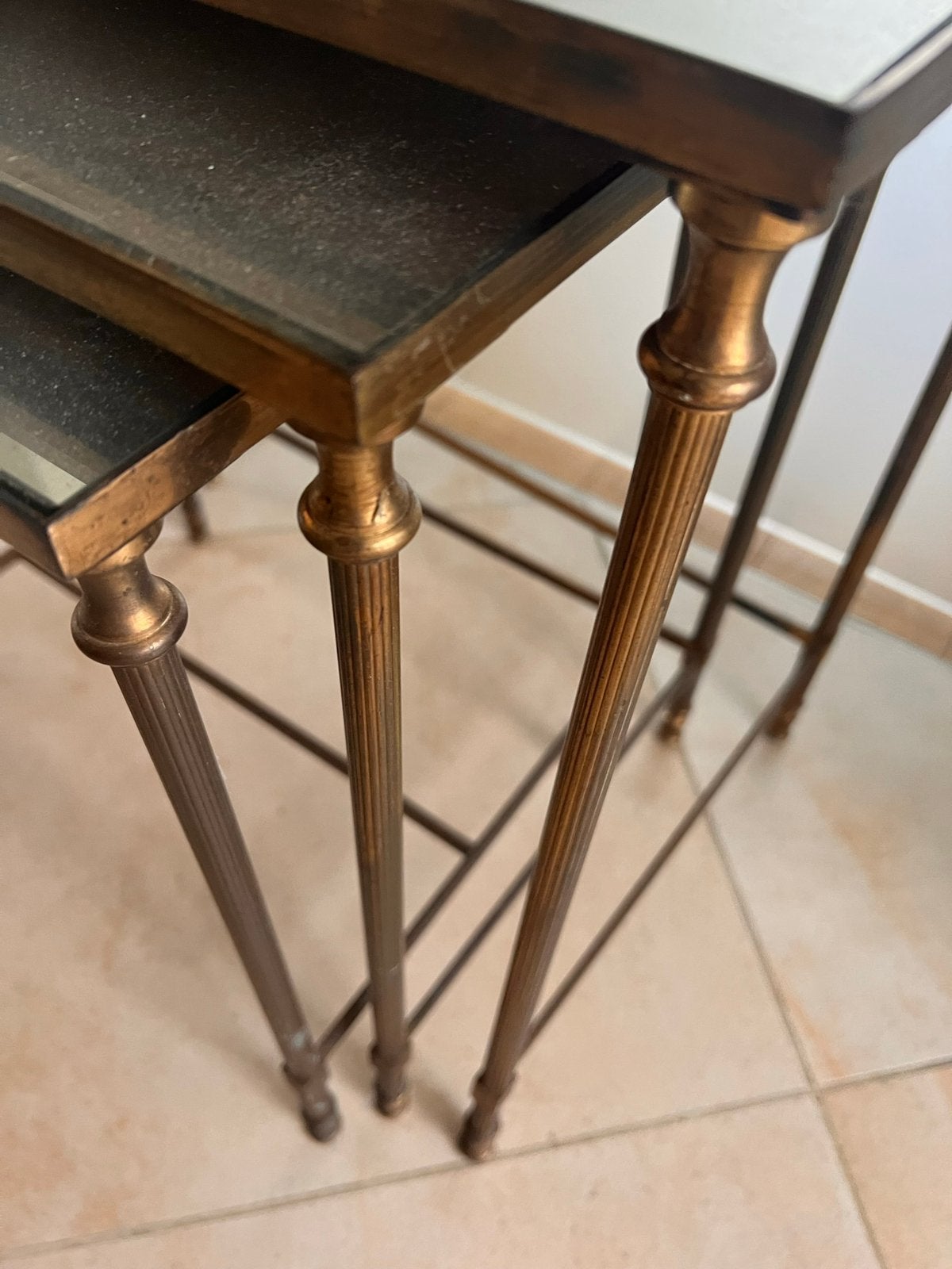 Set de 3 tables gigognes pieds cannelés, Maison & Meubles, Enlèvement, Utilisé, Verre