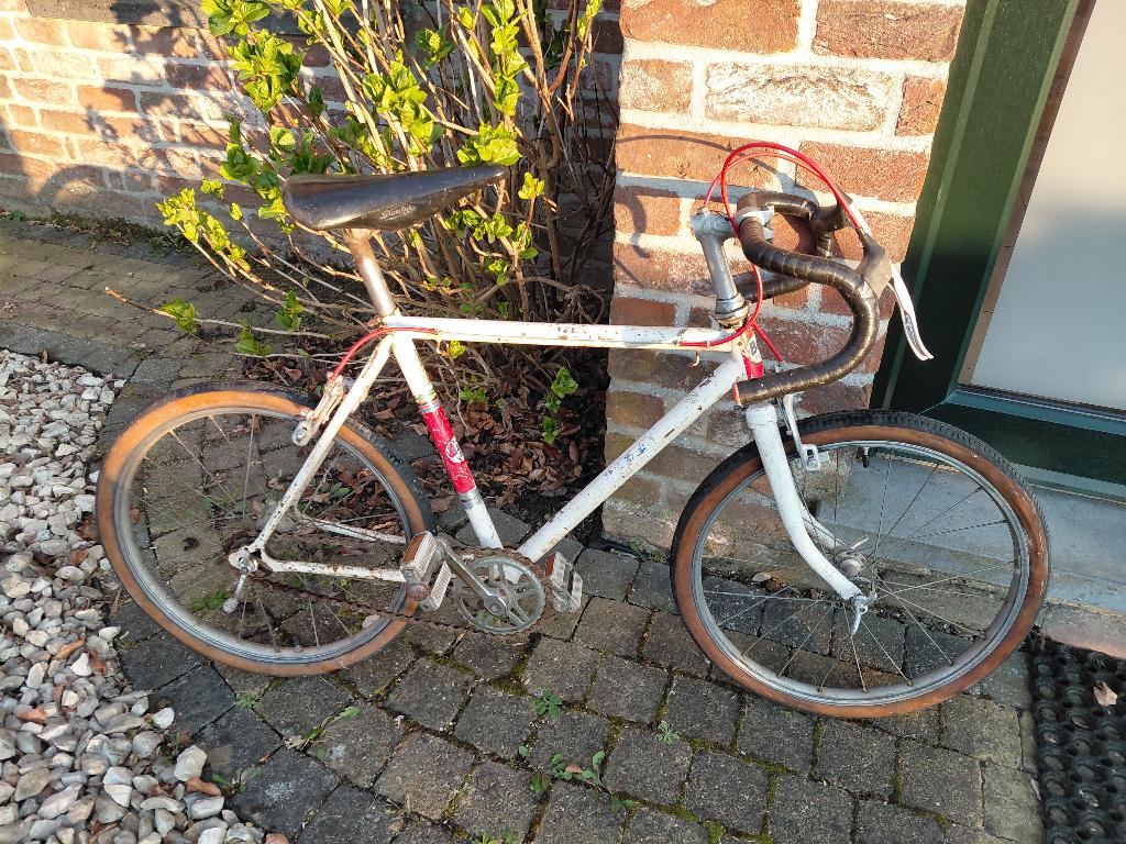 vélo course enfant vintage, Enlèvement