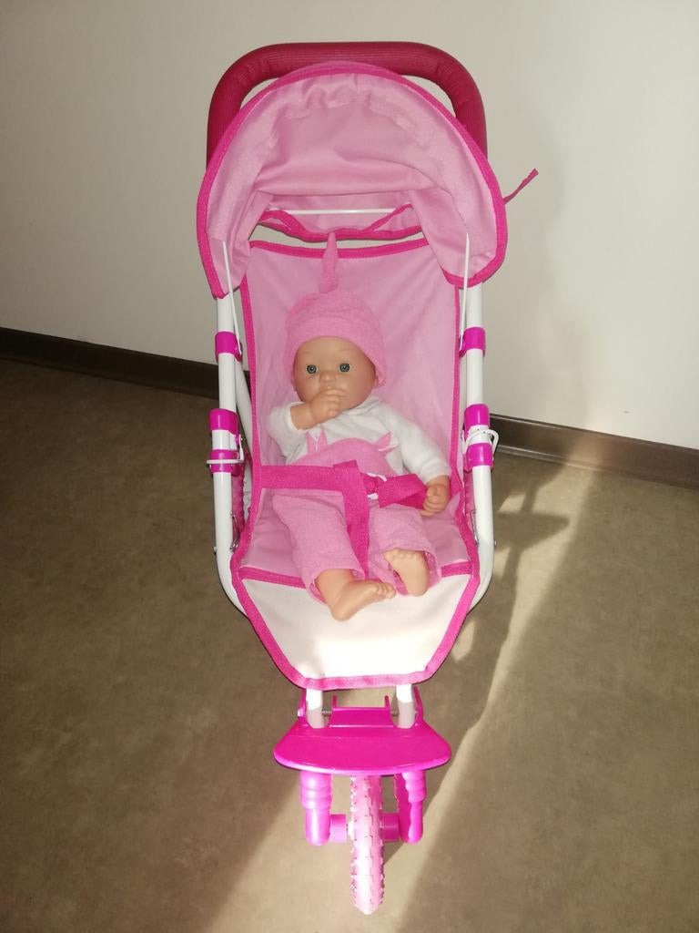 Poussette et poupée, Enlèvement