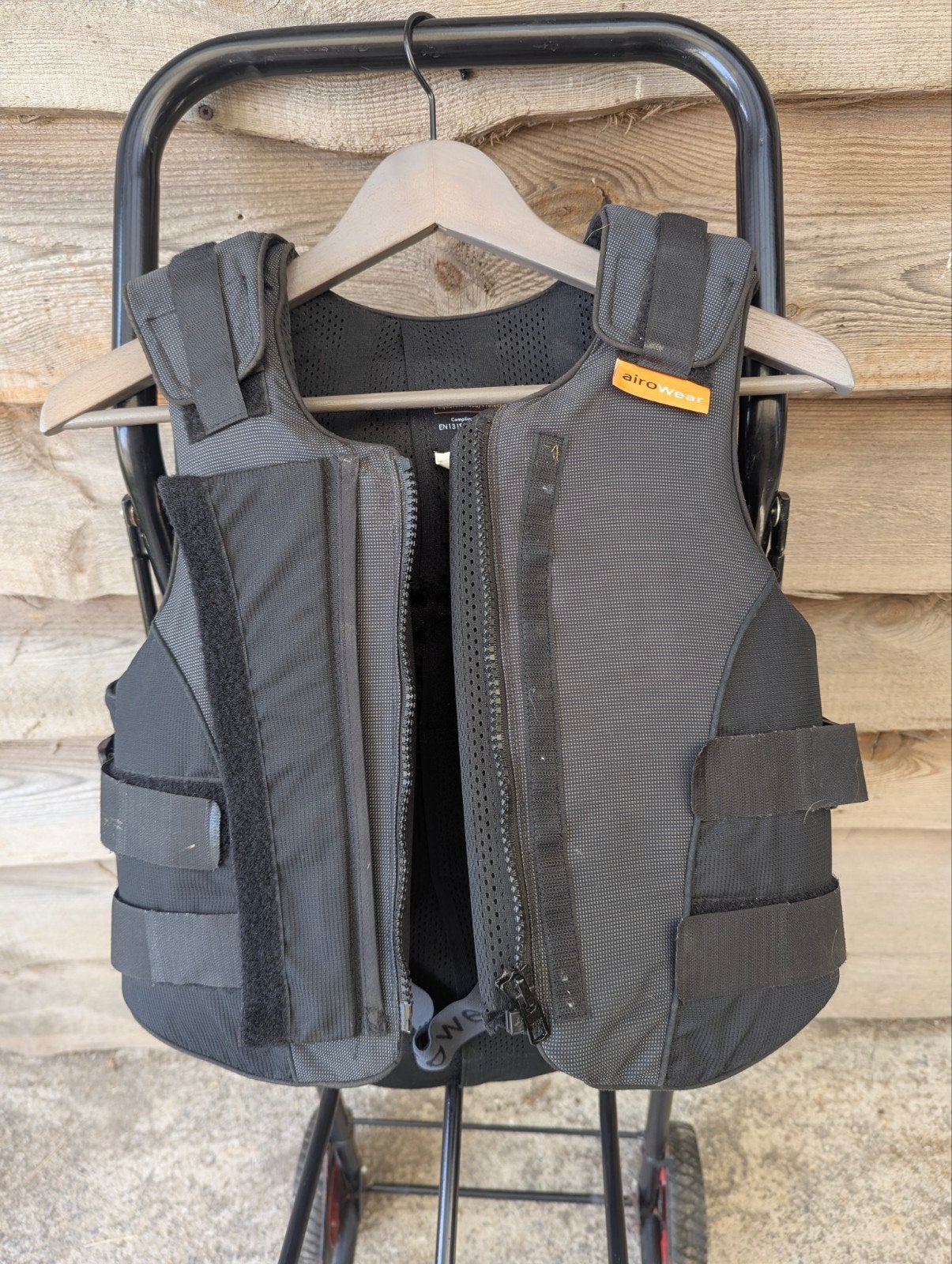 Gilet de protection d'équitation Airowear – 70 €, Gilet de protection, Enlèvement, Équitation, L