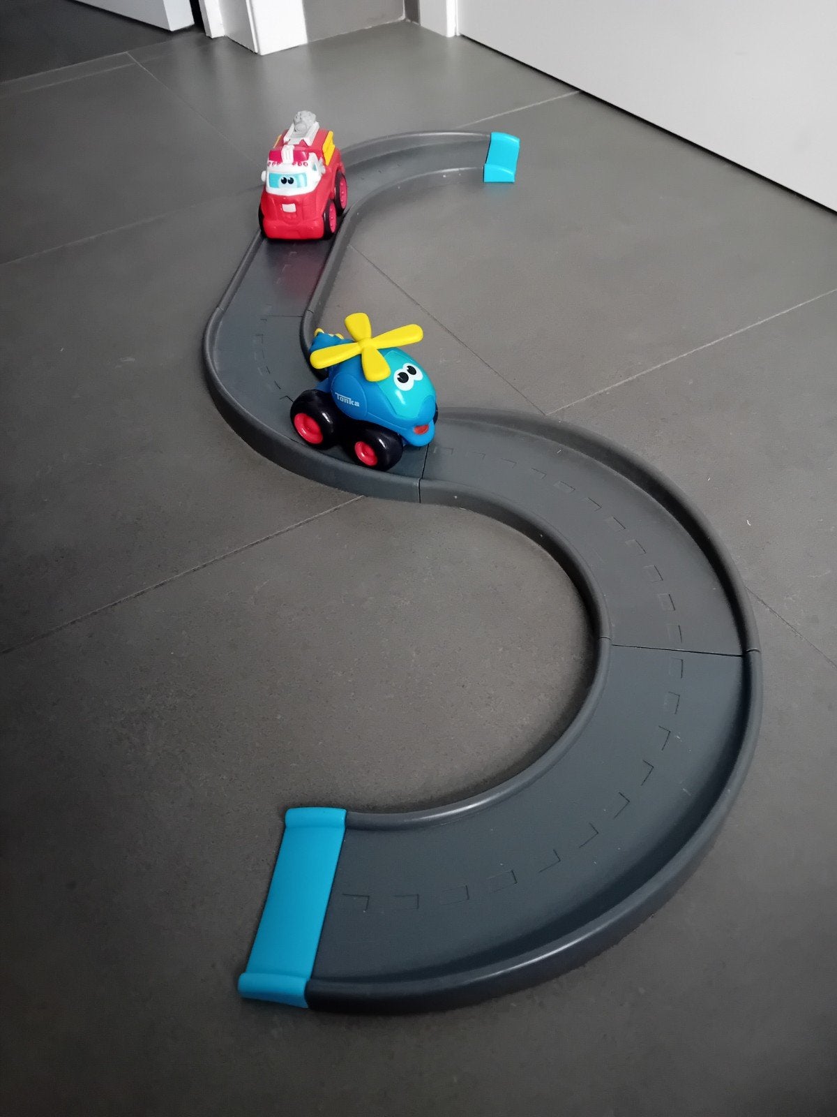 Autobaan met 2 voertuigen, Ophalen of Verzenden