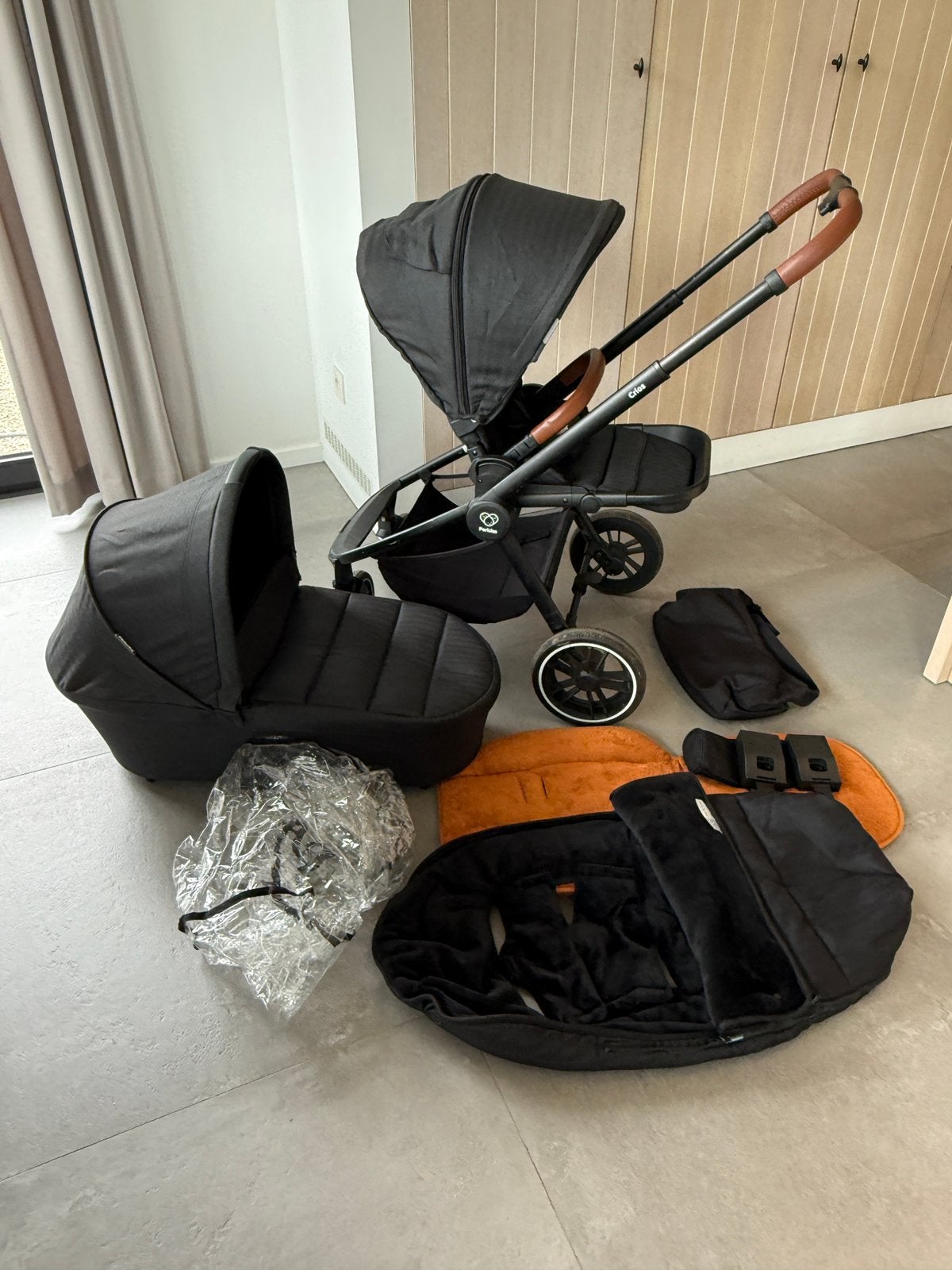 Poussette Pericles Crios panier de transport et accessoires, Enfants & Bébés, Poussettes & Combinaisons, Comme neuf, Poussette