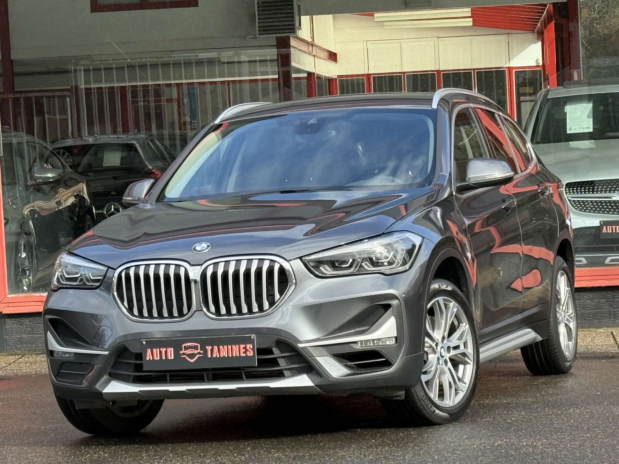 BMW X1 X1 2.0iAS xDrive20 Aut / 1er Main / TVAC / LED, Autos : Divers, Argent ou Gris, Automatique, 1998 cm³, SUV ou Tout-terrain