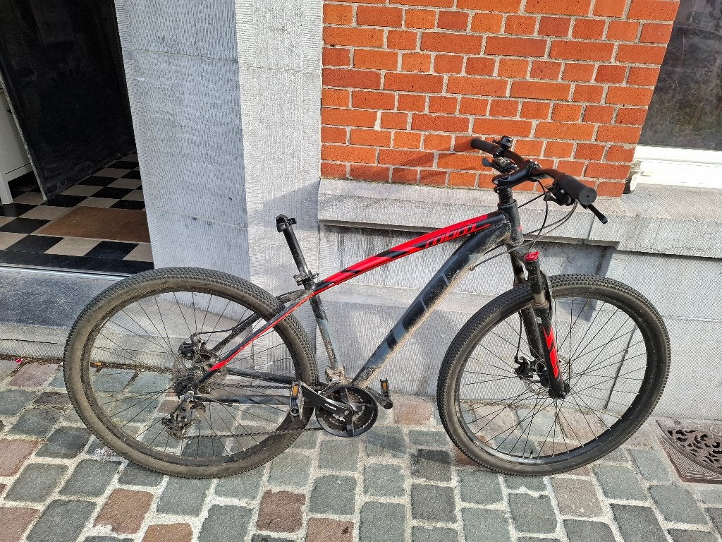 MBM 29" mountainbike te koop voor onderdelen, Fietsen en Brommers, Ophalen, Gebruikt, Elektrische fiets, Overige materialen
