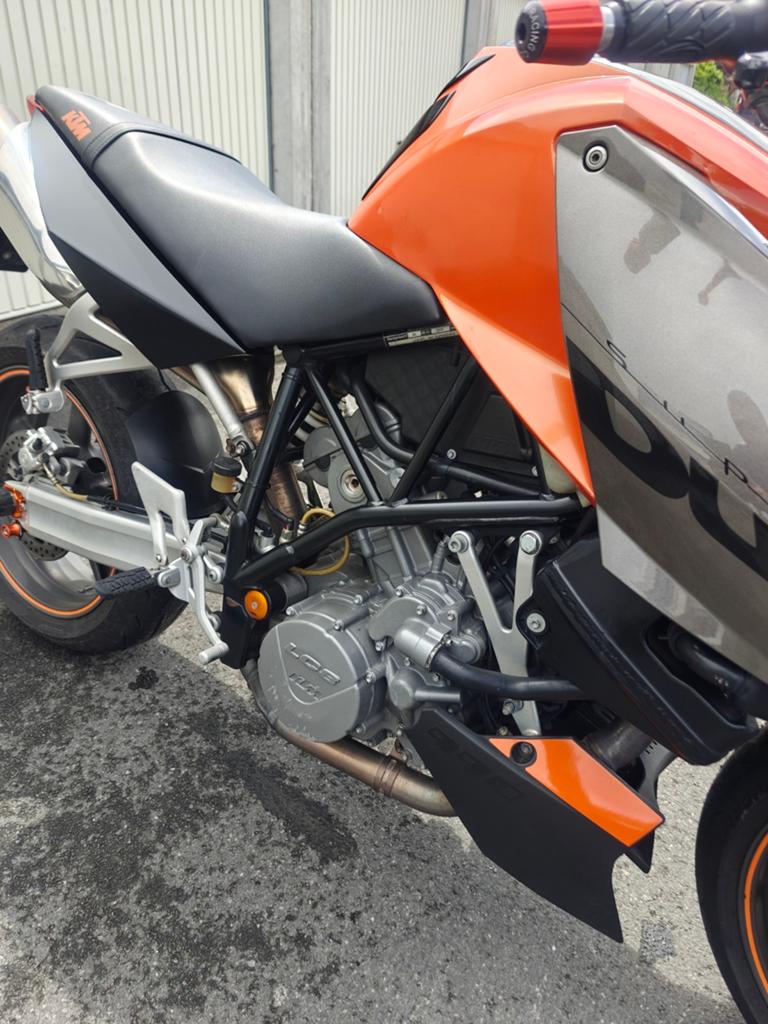 KTM superduke 990 uit 2005 21000km reeds gekeurd, Motoren, 2 cilinders, Motorrijbewijs A, Gebruikt, Particulier