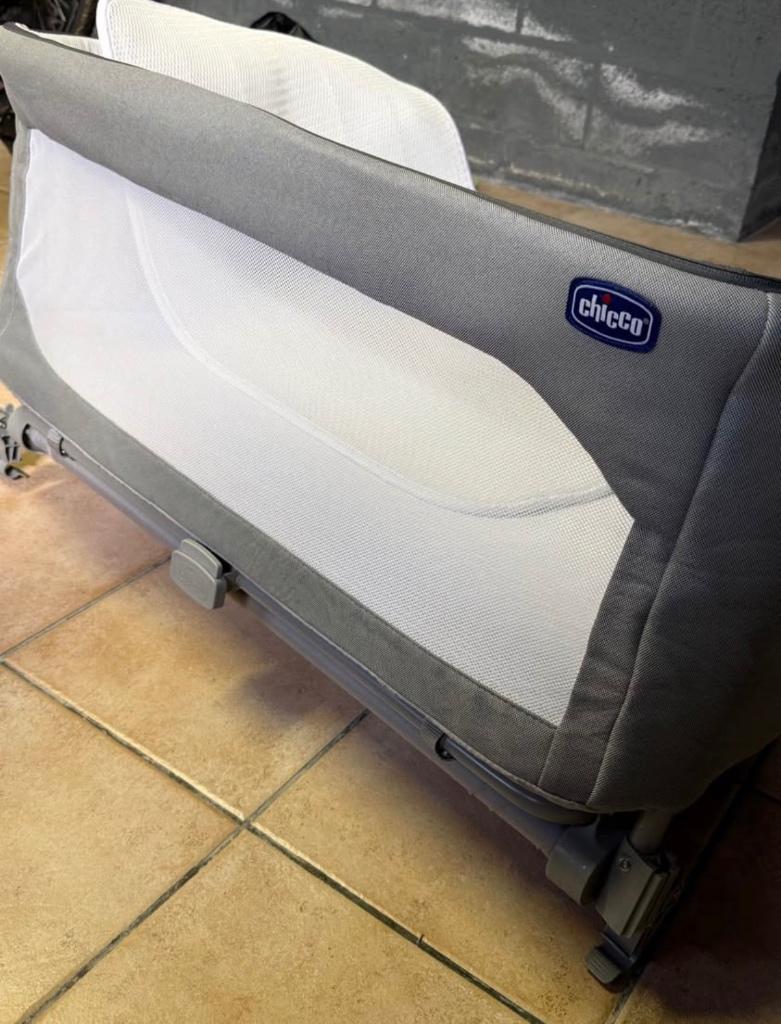 Co-sleeper Chicco next2me magic, Ophalen, Zo goed als nieuw, Ledikant