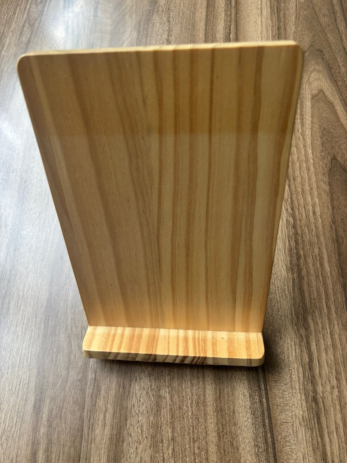 iPad houder - staander - in vol hout - als nieuw 15 €, Ophalen, Zo goed als nieuw