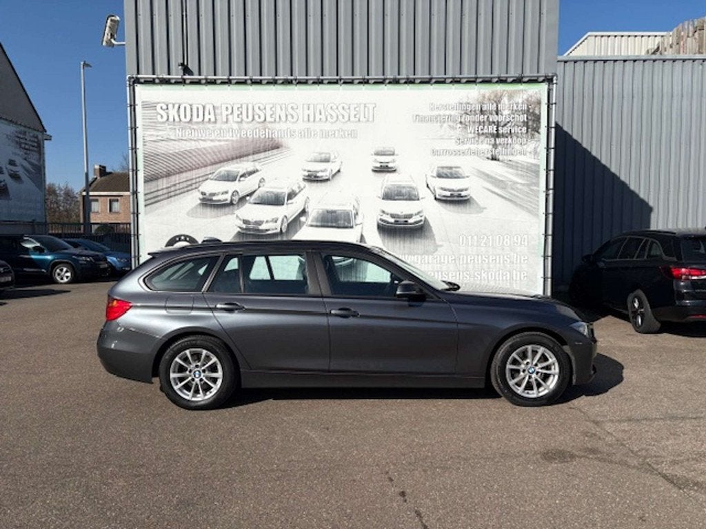 BMW 3 Serie 320D Touring xdrive (bj 2013, automaat), Auto's, Automaat, Euro 5, Overige kleuren, Bedrijf