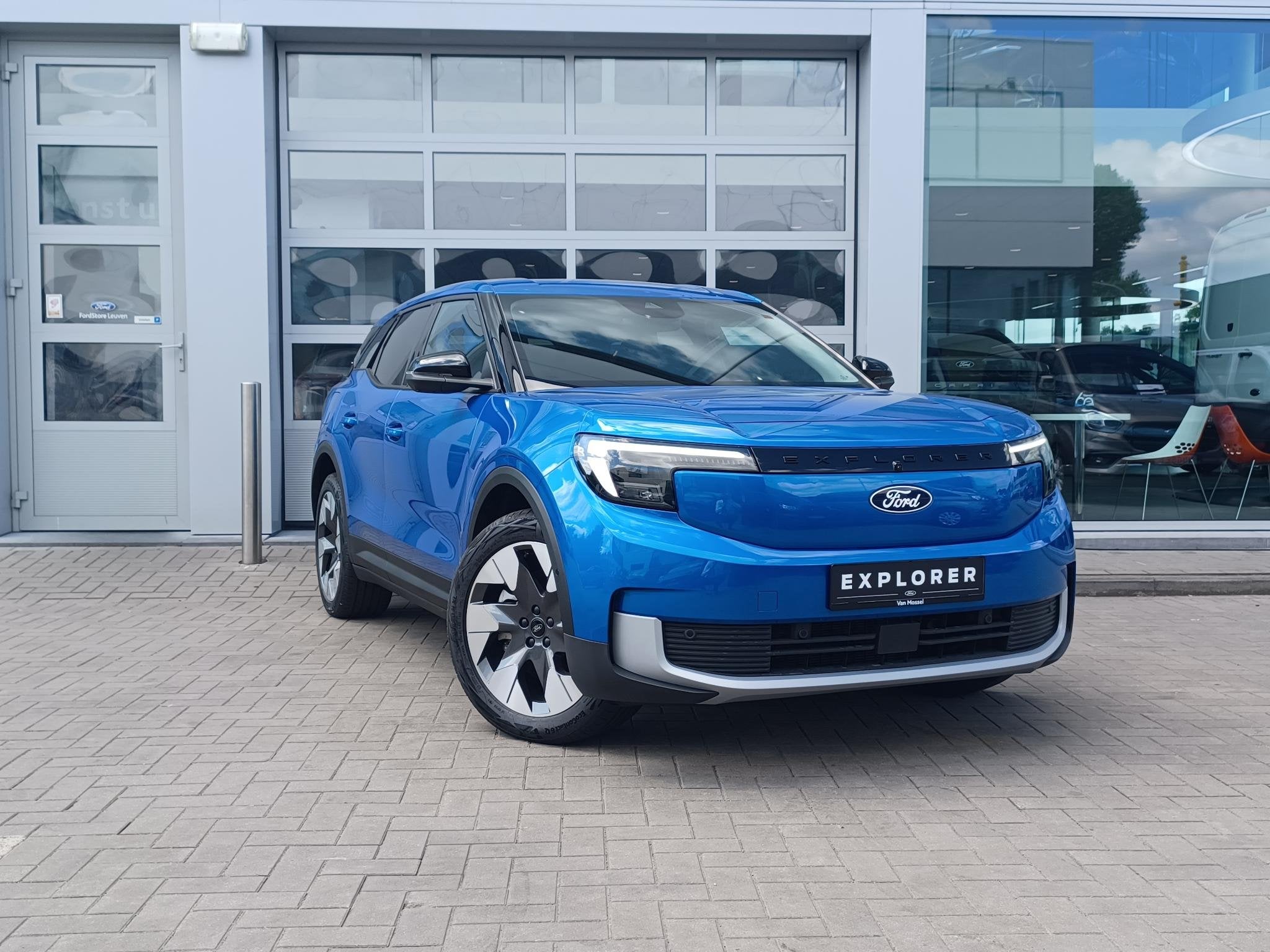 Ford Explorer 79kWh Ext. Range AWD Premium+Driver pack, Autos, Ford, Electronic Stability Program (ESP), Achat, 5 portes, 1200 kg