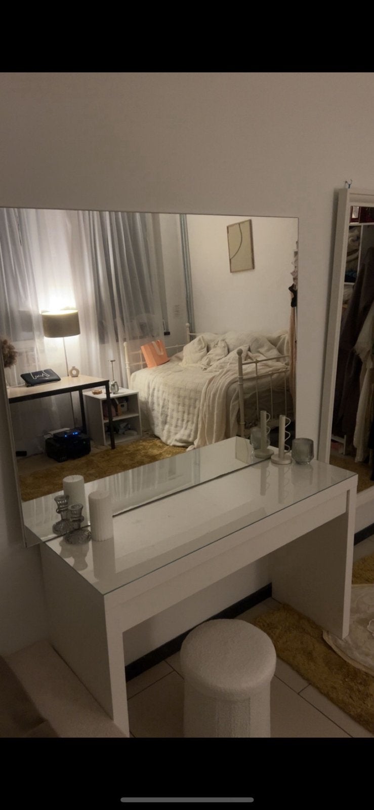 Miroir gratuit A VENIR CHERCHER MTN !!!, Maison & Meubles, Tables | Coiffeuses, Enlèvement, Comme neuf