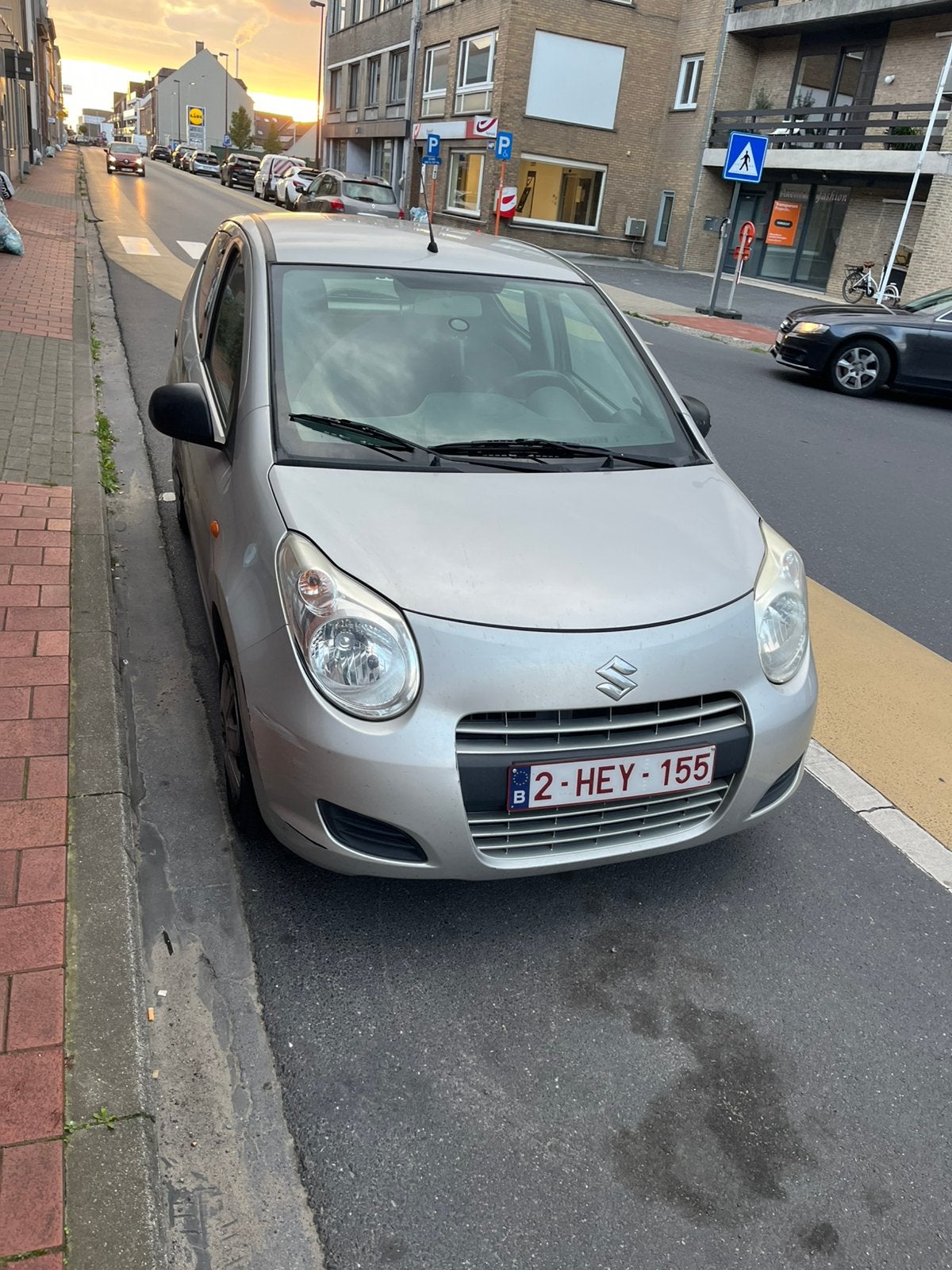Suzuki alto 2009 te koop, Euro 5, Handgeschakeld, Particulier, Zilver of Grijs