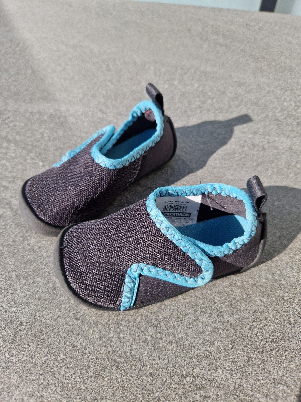 GYMSCHOENEN maat 21 kinderschoen jongen of meisje, Kinderen en Baby's, Kinderkleding | Schoenen en Sokken, Sportschoenen, Ophalen of Verzenden
