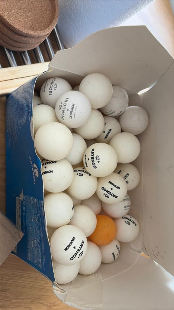 Balles de ping pong boites completes, Ophalen, Zo goed als nieuw