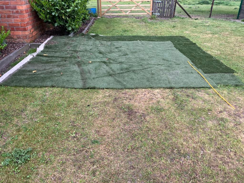 3 kunstgras matten (ook afzonderlijk te koop), Tuin en Terras, Gaas en Draad, Ophalen, Gebruikt, Minder dan 10 meter