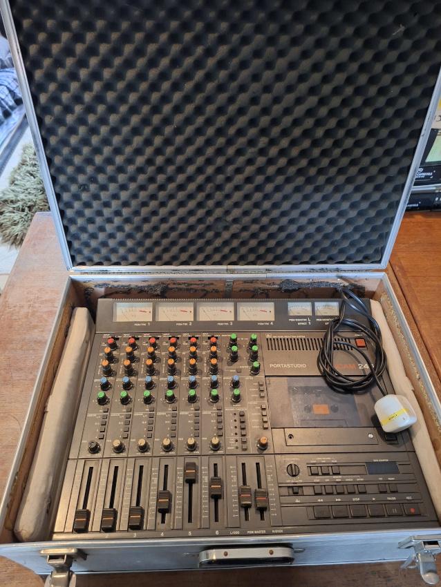 TASCAM portastudio 246, Enlèvement, Utilisé, 5 à 10 canaux, Entrée micro