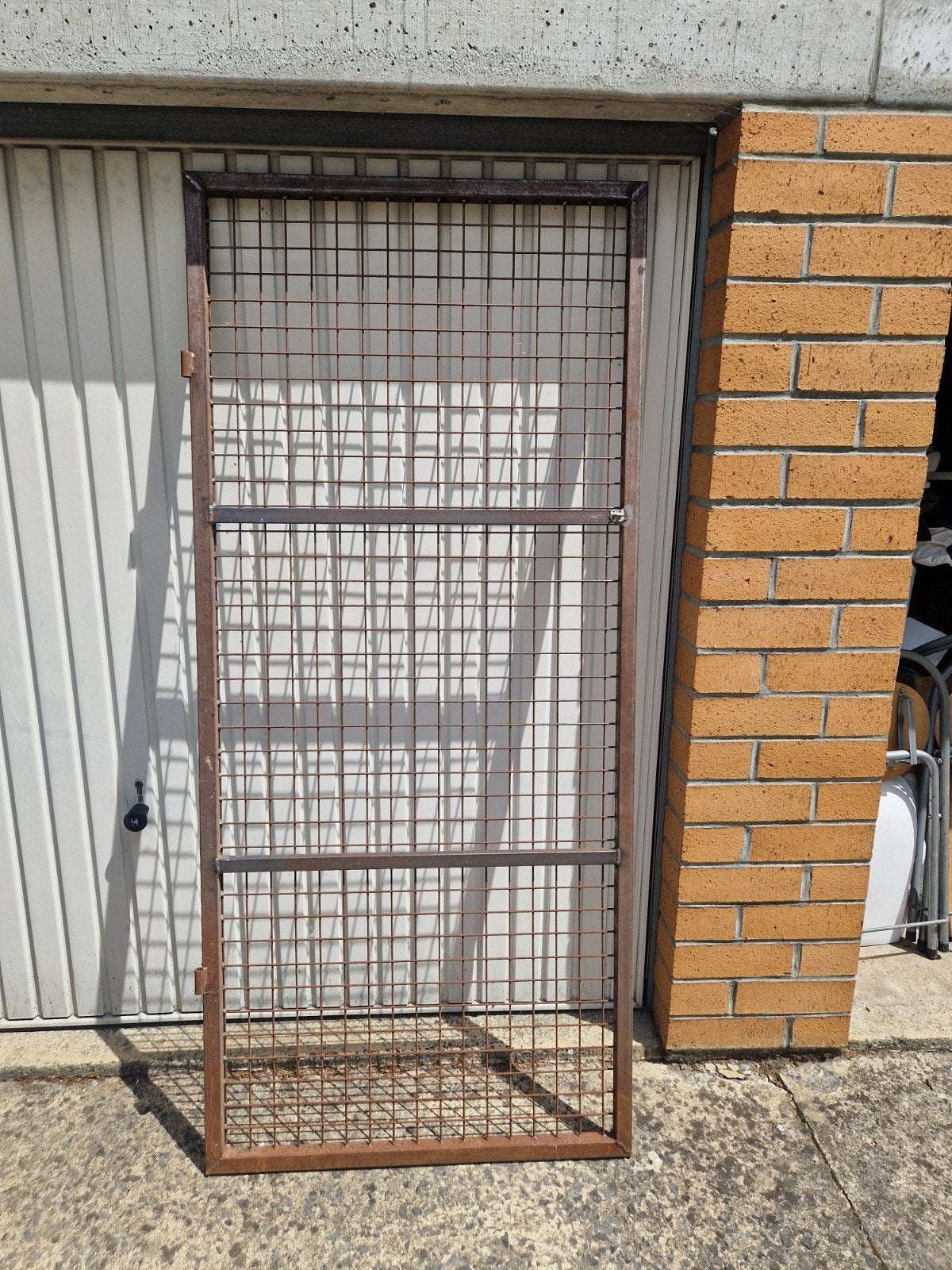 Porte grille artisanale, Enlèvement, Acier