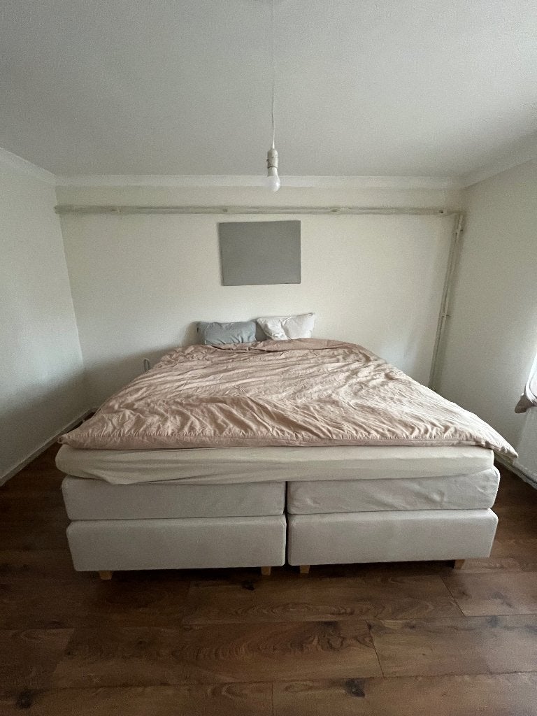 Boxspring bed swiss sense 2m x 2m twv 3000€, Ophalen, Beige, Tweepersoons, Zo goed als nieuw