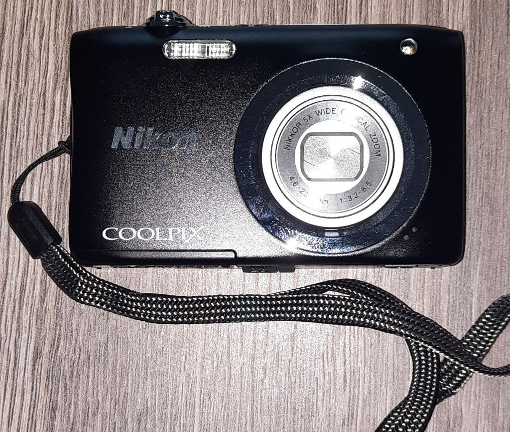 Nikon Coolpix A100 camera, Audio, Tv en Foto, Fotocamera's Digitaal, Geheugenkaart, Nieuw, Ophalen of Verzenden, Compactcamera
