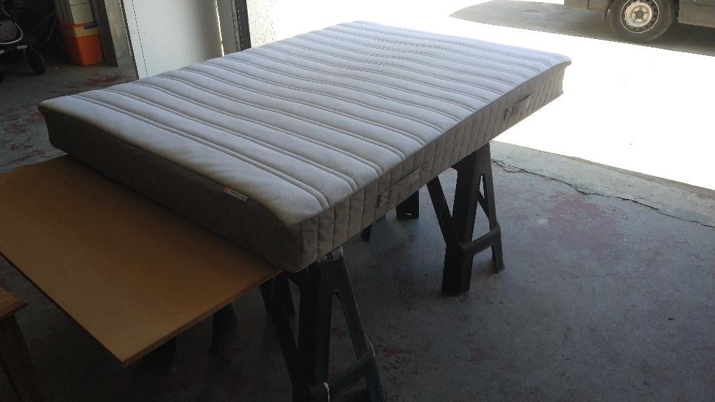 Matras 90x200 / 140x200 Eenpersoons tweepersoonsmatras IKEA, Huis en Inrichting, Ophalen, Eenpersoons, Zo goed als nieuw, Overige maten