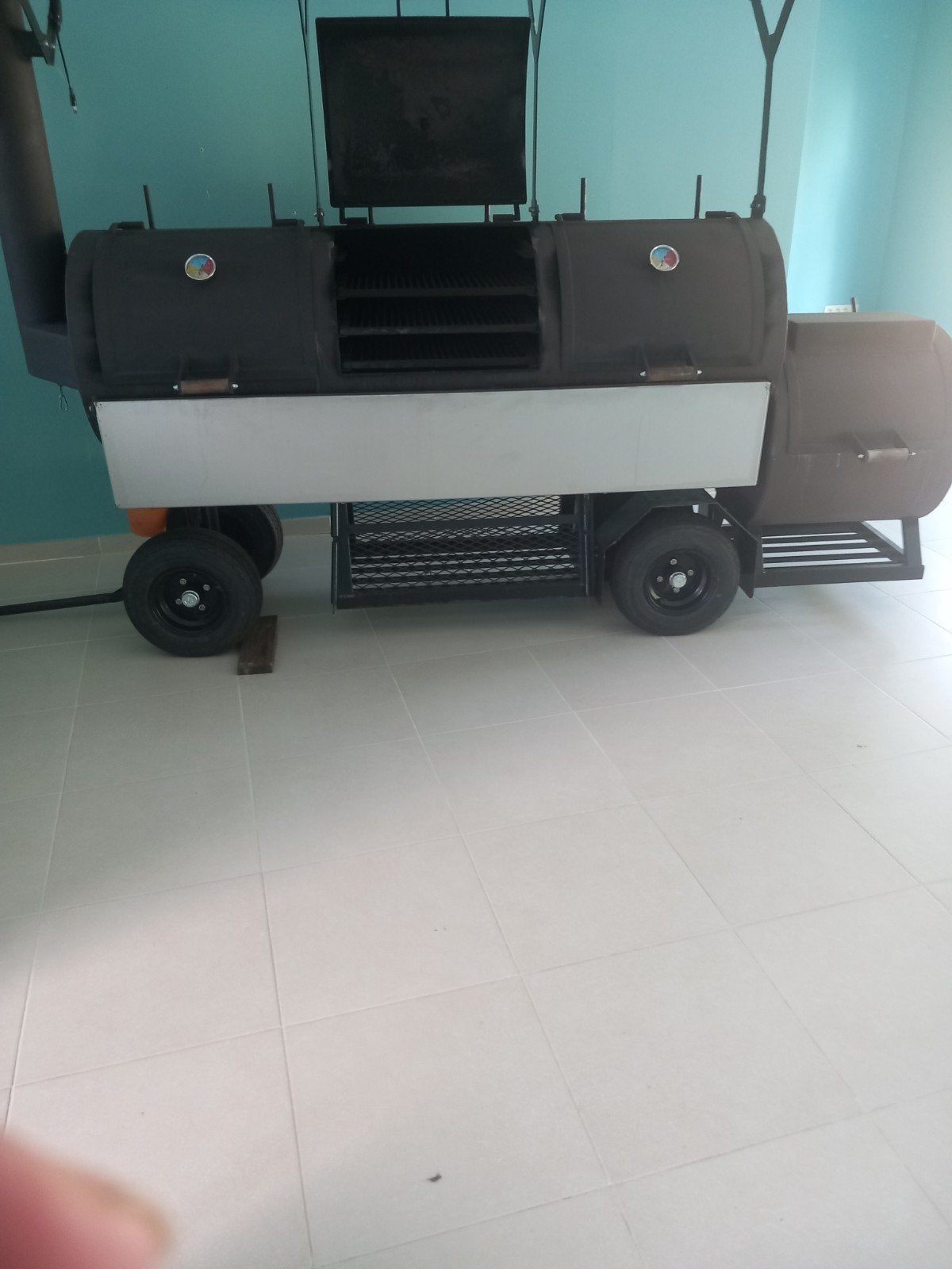 Wie komt ons team versterken met onze super bbq op 2 plaatse