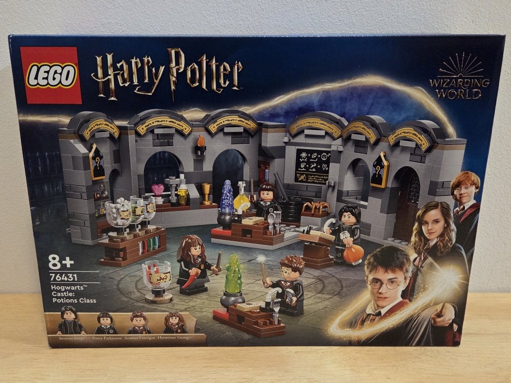 (GESEALD) 10x Lego 76431 Hogwarts Castle: Potions Class, Ongeopend/sealed, Lego, Ophalen of Verzenden, Complete set