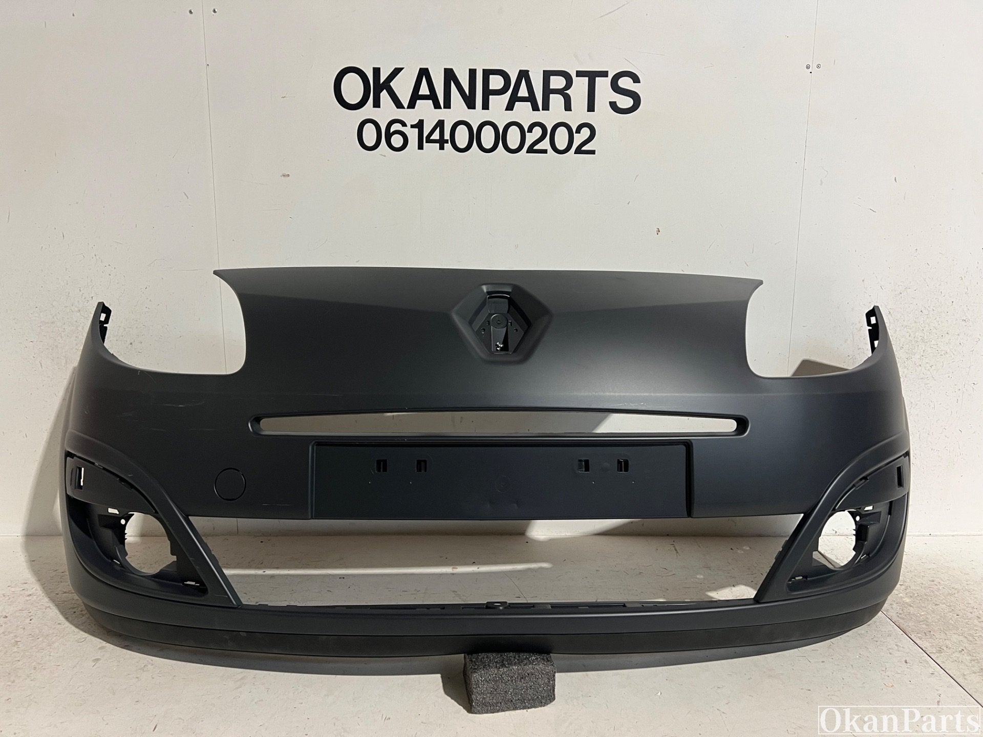 Pare-chocs avant Renault Twingo II Facelift 8200636834, Info@fabrikant.eu, Fabrikant BV, Pare-chocs, Fabrikantstraat 1
1000 AA  Amsterdam, NL