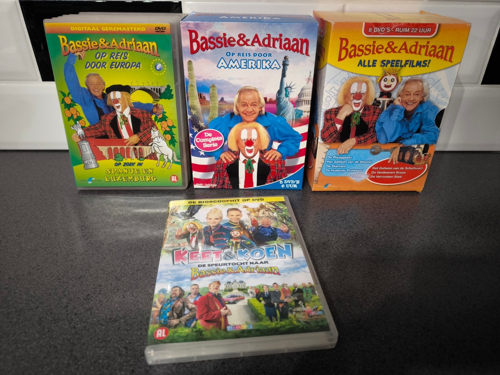 Volledige dvd collectie van Bassie en Adriaan 20 films, Cd's en Dvd's, VHS | Kinderen en Jeugd, Nederlands, Ophalen of Verzenden